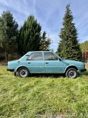 Škoda 105 105L s tažným zařízením 1983