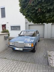 Mercedes-Benz 200 W123