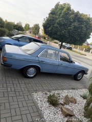 Mercedes-Benz 200 W123 1981