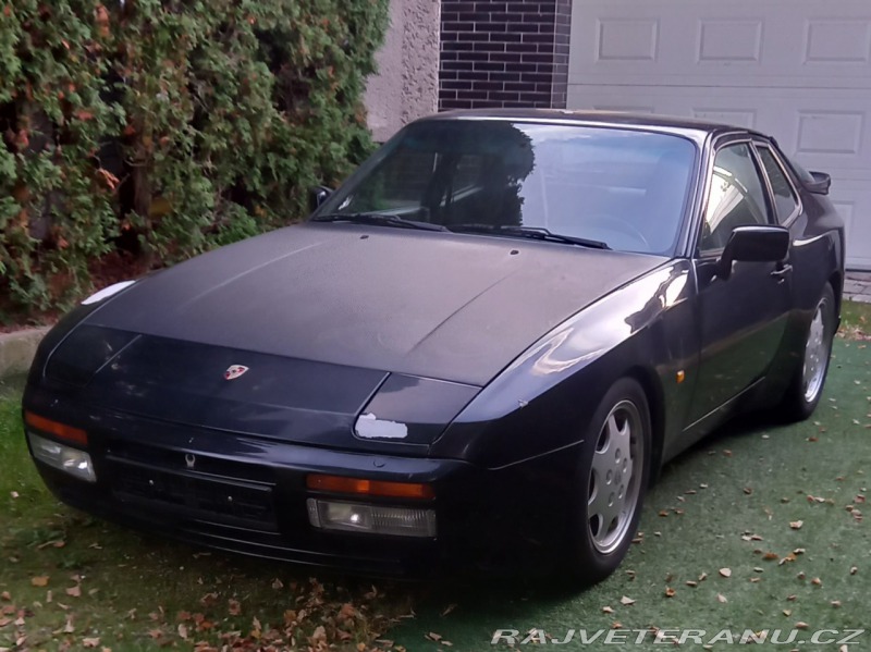 Porsche 944 S2