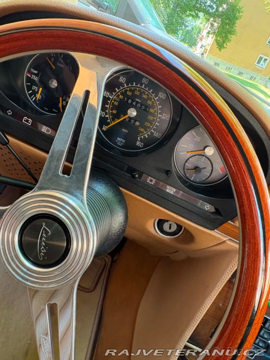 Mercedes-Benz SL R107 1978