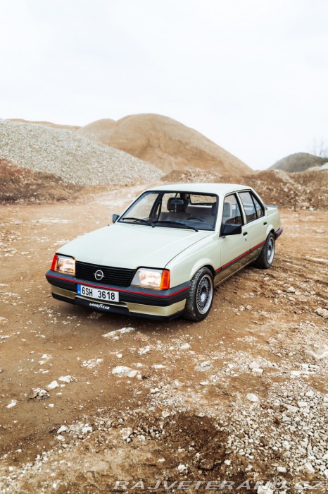 Opel Ascona C - Sleeper