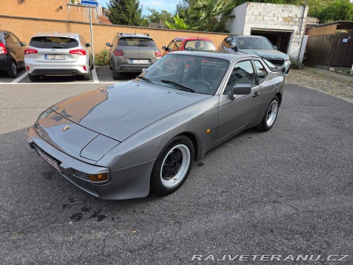 Porsche 944 1986