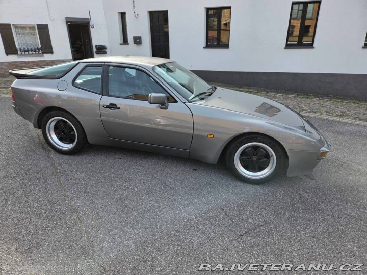 Porsche 944 1986