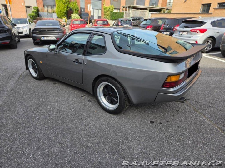 Porsche 944 1986