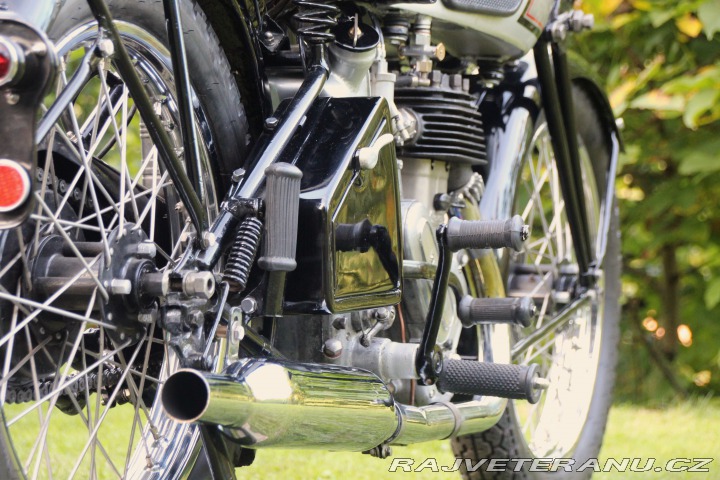 Norton Ostatní modely WD 16H 500cc - Bílé SPZ 1943