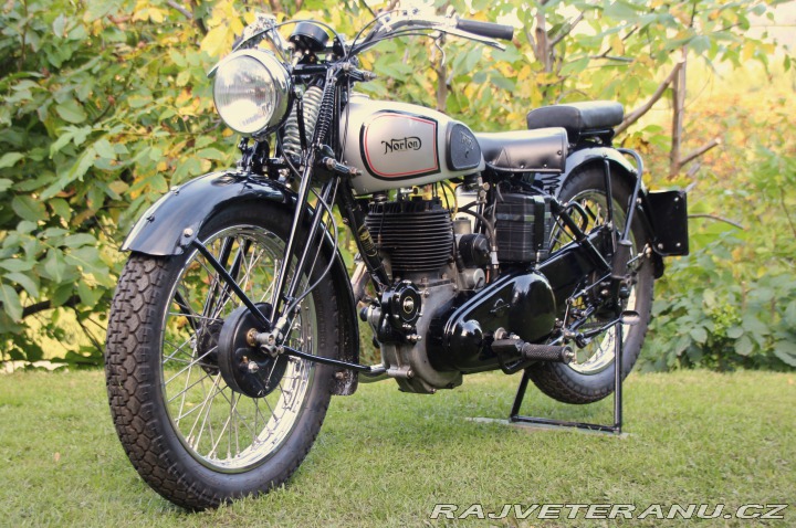Norton Ostatní modely WD 16H 500cc - Bílé SPZ 1943