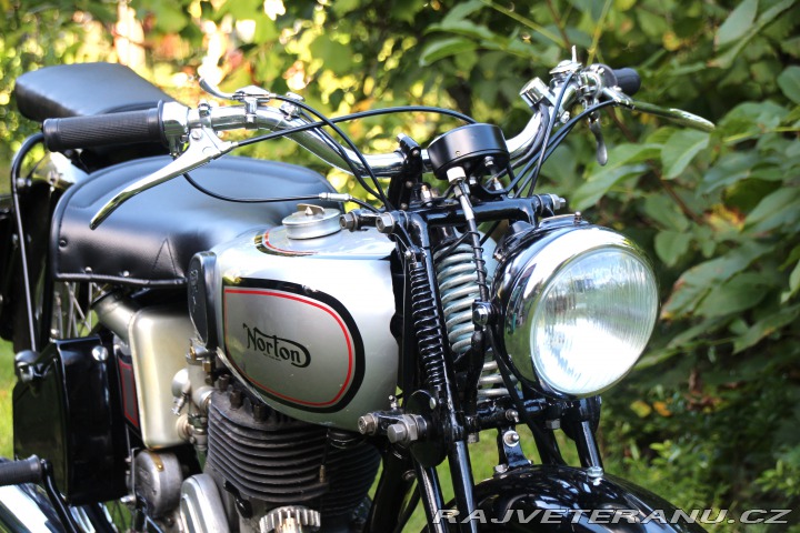 Norton Ostatní modely WD 16H 500cc - Bílé SPZ 1943