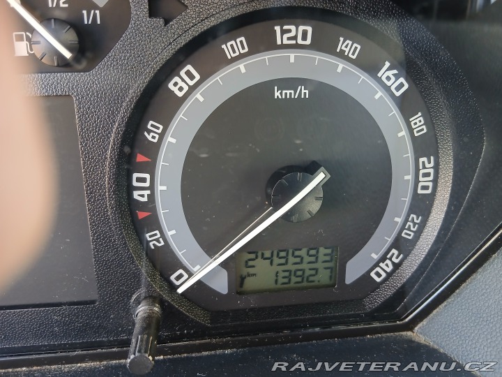 Škoda Fabia 6Y SEAZLX01 2003