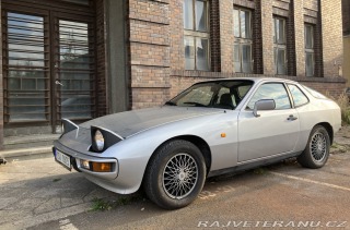 Porsche 924 