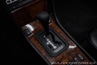 Mercedes-Benz E 1991