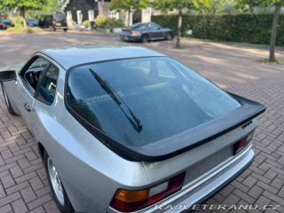 Porsche 944 1982