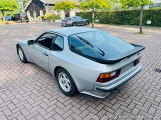 Porsche 944 1982