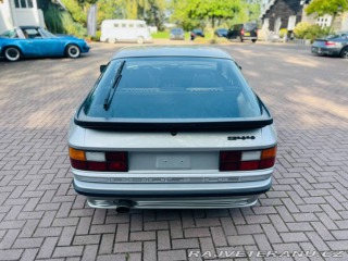 Porsche 944 1982