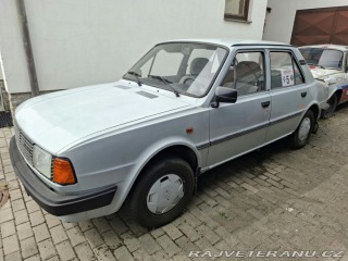 Škoda 120 1988