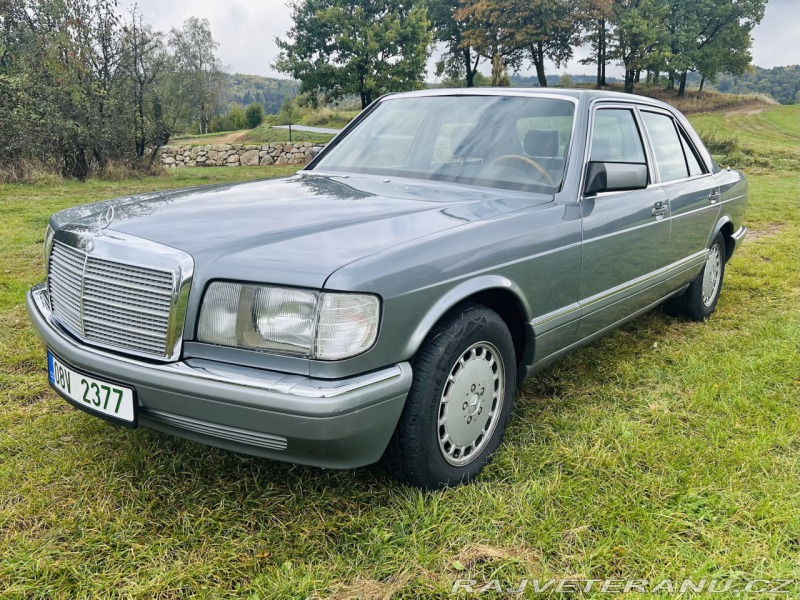 Mercedes-Benz 300 W126 300SE