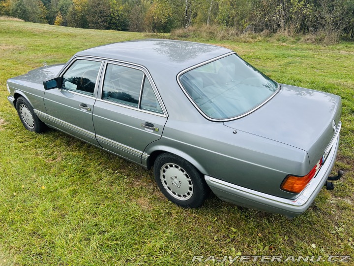 Mercedes-Benz 300 W126 300SE 1988