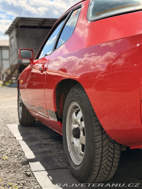 Porsche 924 1981