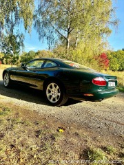 Jaguar XKR 4,0   kompresor 2001