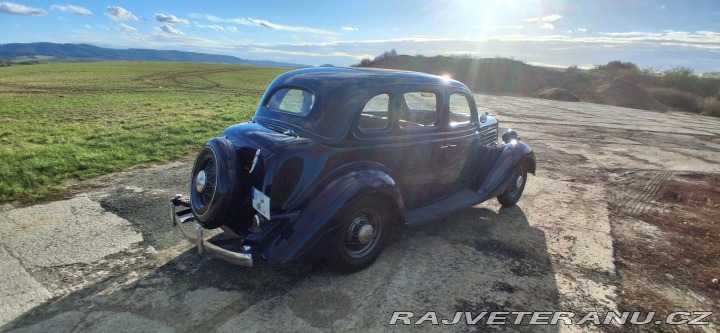 Ford V8 48 1935