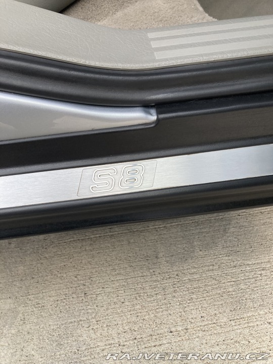 Audi S8 D2 1997