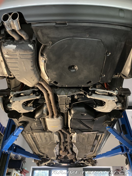 Audi S8 D2 1997