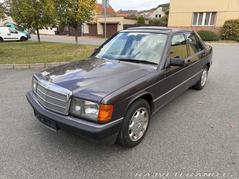 Mercedes-Benz 190 