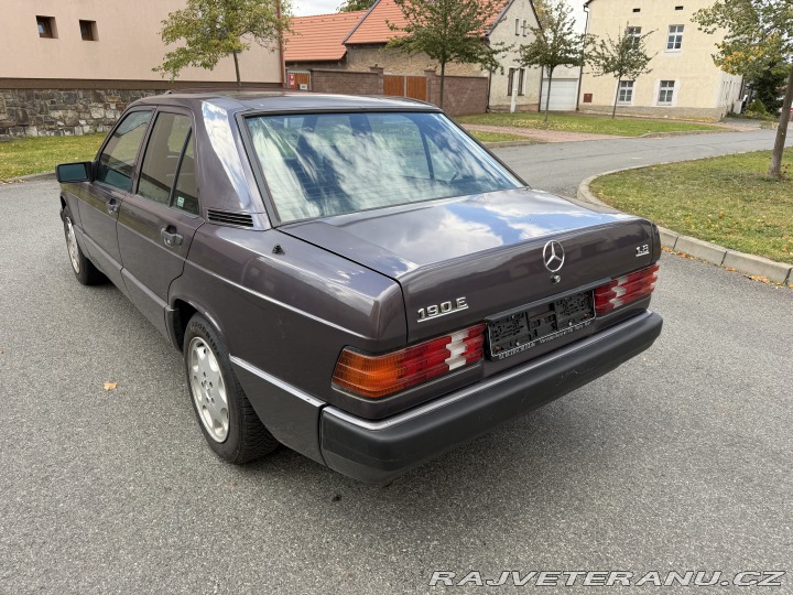 Mercedes-Benz 190  1992