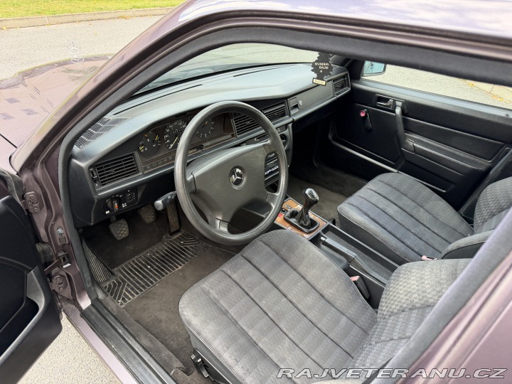 Mercedes-Benz 190  1992
