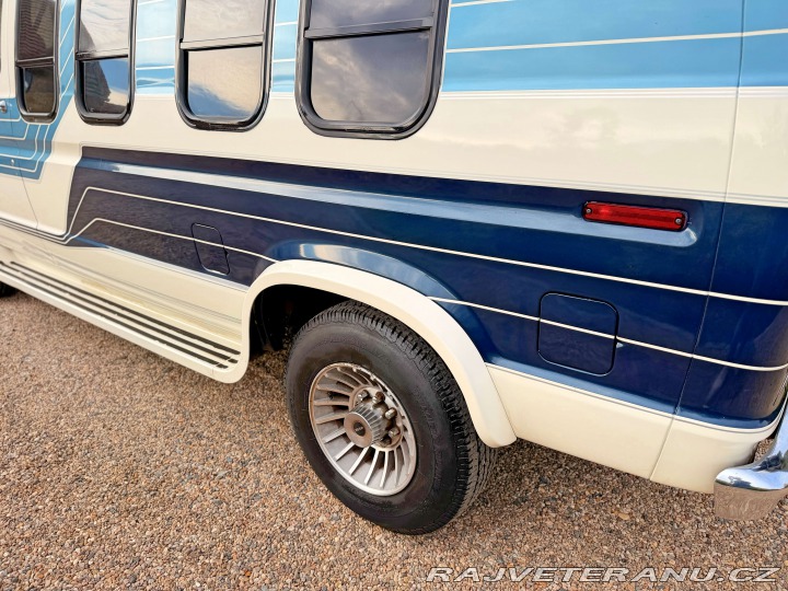 Ford Econoline E-350 7.5 V8 | Contempo 1987