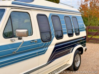 Ford Econoline E-350 7.5 V8 | Contempo 1987