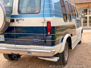 Ford Econoline E-350 7.5 V8 | Contempo 1987
