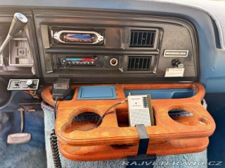 Ford Econoline E-350 7.5 V8 | Contempo 1987