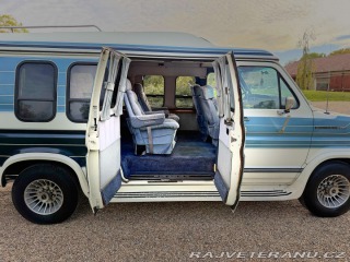 Ford Econoline E-350 7.5 V8 | Contempo 1987