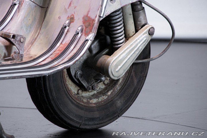 Piaggio Vespa 125 FARO BASSO 1954