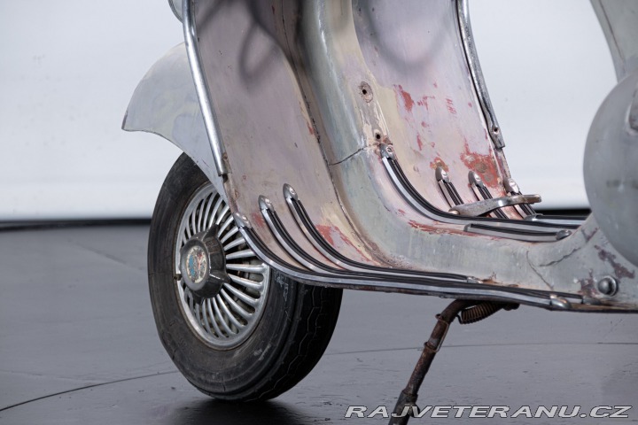 Piaggio Vespa 125 FARO BASSO 1954