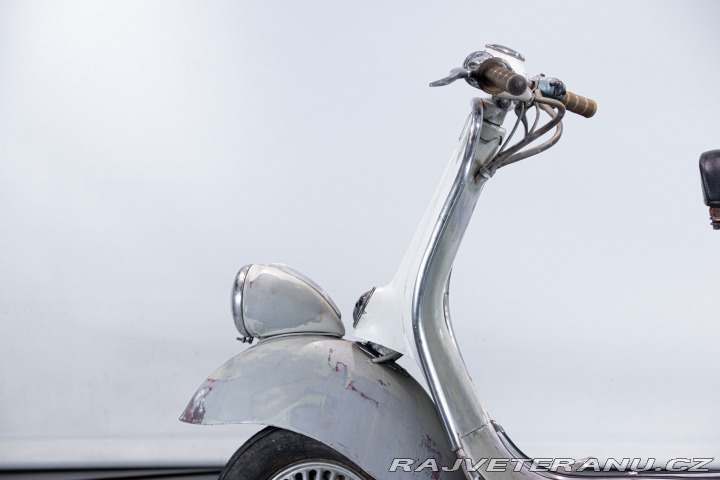 Piaggio Vespa 125 FARO BASSO 1954