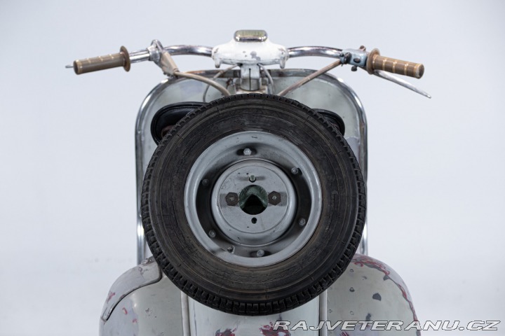 Piaggio Vespa 125 FARO BASSO 1954