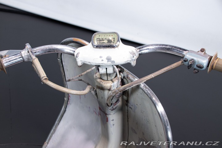 Piaggio Vespa 125 FARO BASSO 1954
