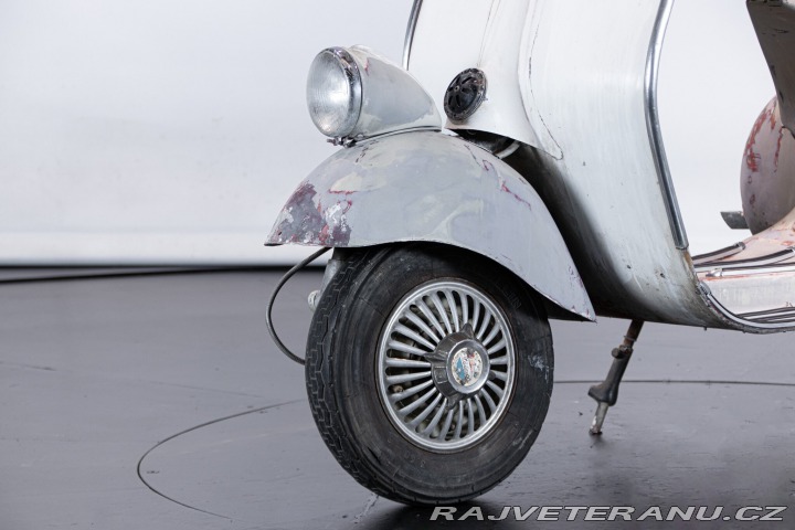 Piaggio Vespa 125 FARO BASSO 1954