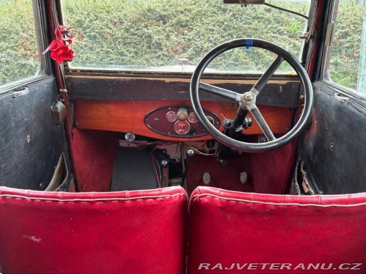 Morris Minor Saloon 1931