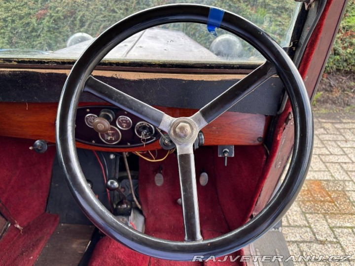 Morris Minor Saloon 1931