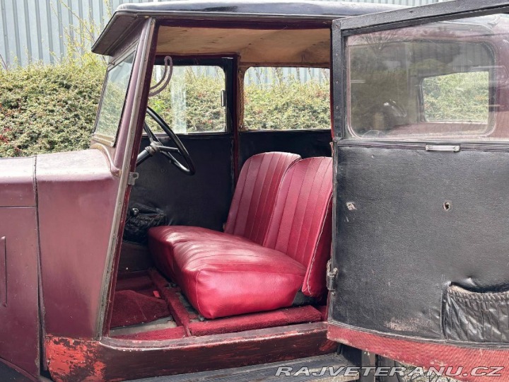 Morris Minor Saloon 1931