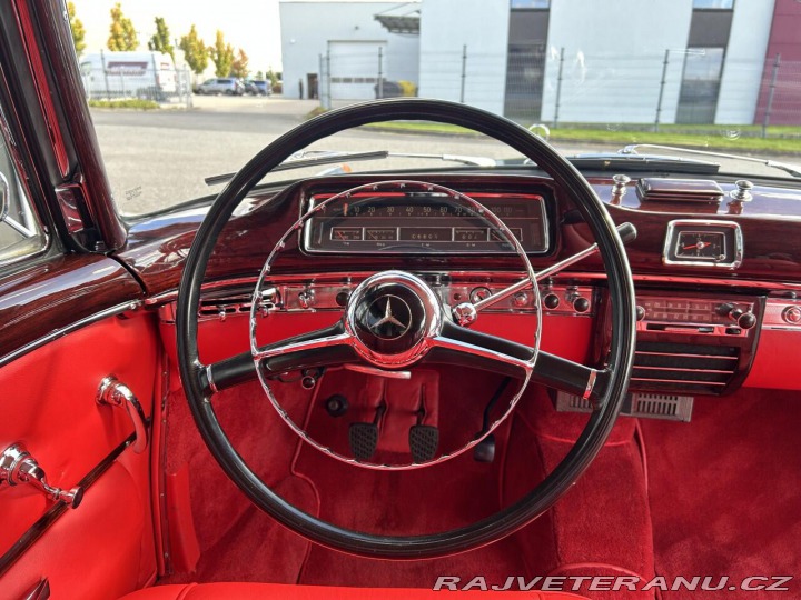 Mercedes-Benz 220 S PONTON CABRIOLET 1957