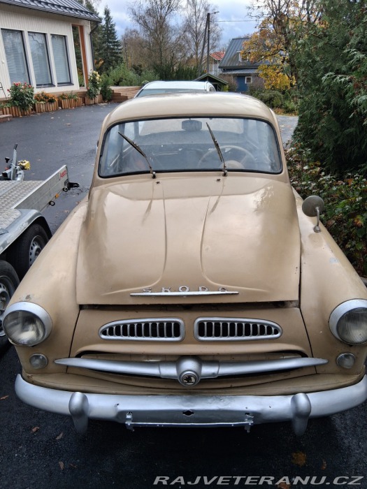 Škoda 440 Spartak Standart