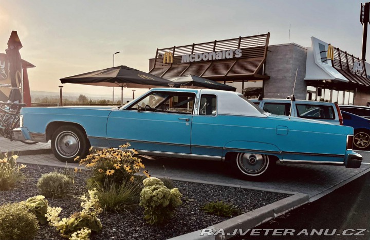 Lincoln Continental 1976
