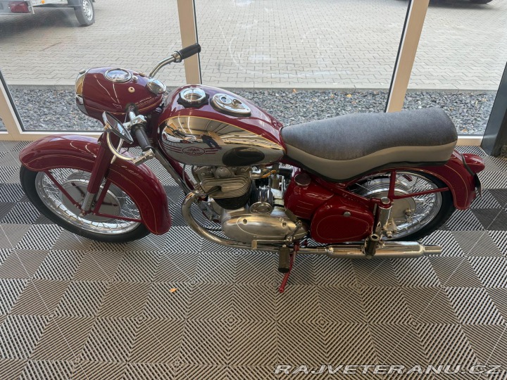 Jawa 500 OHC 1956