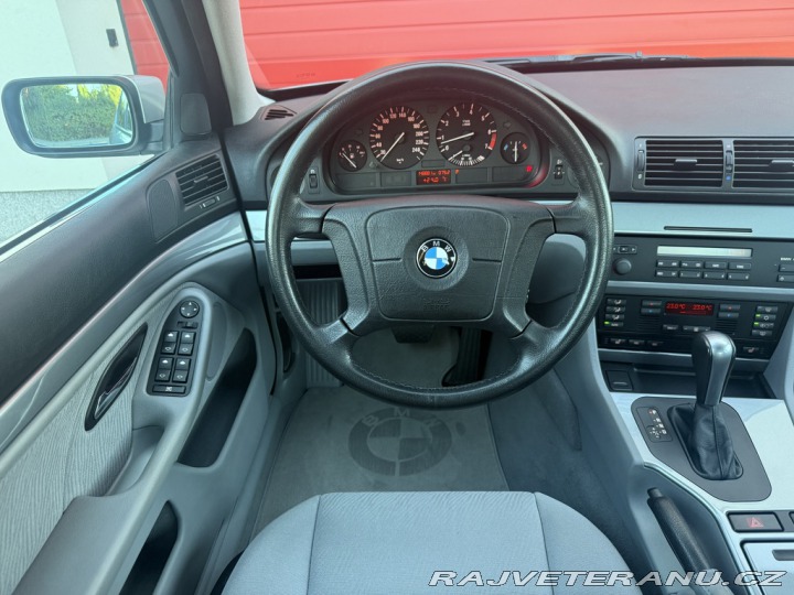 BMW 5 520iA LCI E39 2001