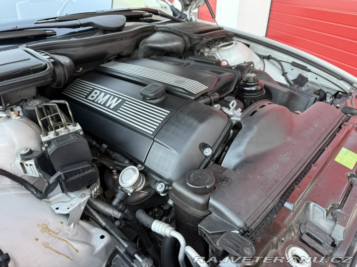 BMW 5 520iA LCI E39 2001