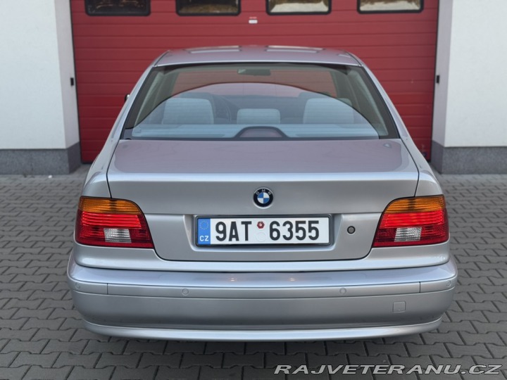 BMW 5 520iA LCI E39 2001